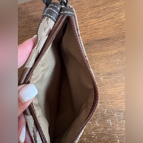 Pre-Owned Coach Legacy Brown Signature Wristlet - Picture 6 of 8